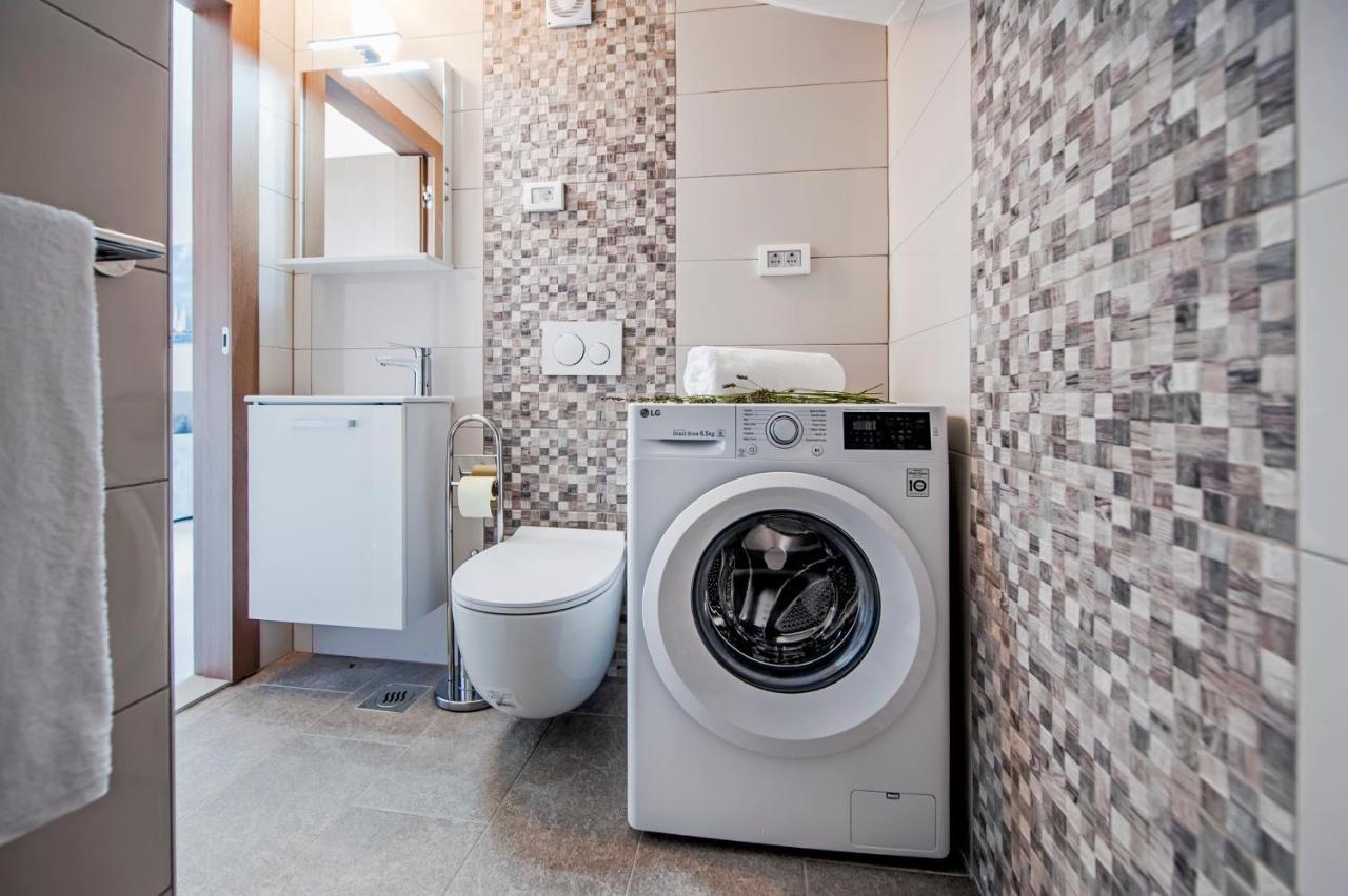 Monte B. Exclusive Apartment Ровінь Екстер'єр фото