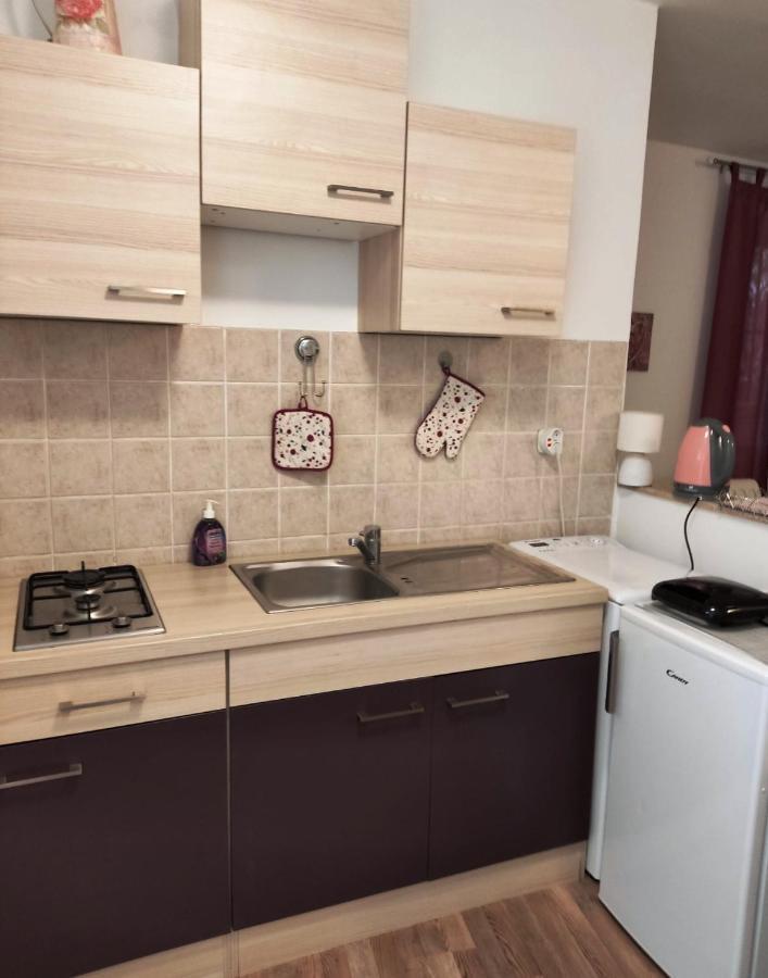 Monte B. Exclusive Apartment Ровінь Екстер'єр фото