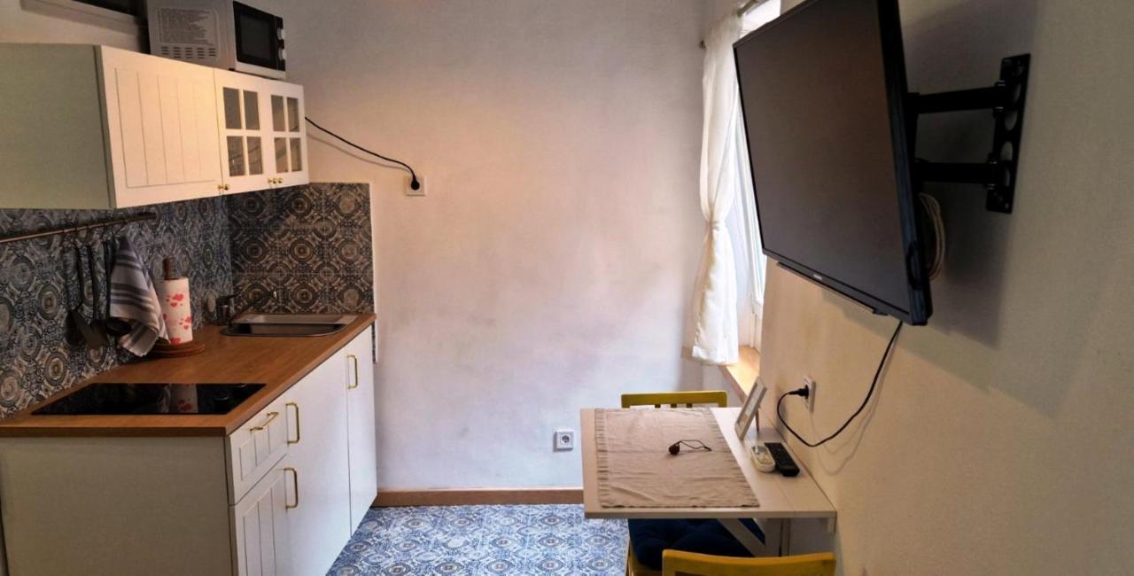 Monte B. Exclusive Apartment Ровінь Екстер'єр фото