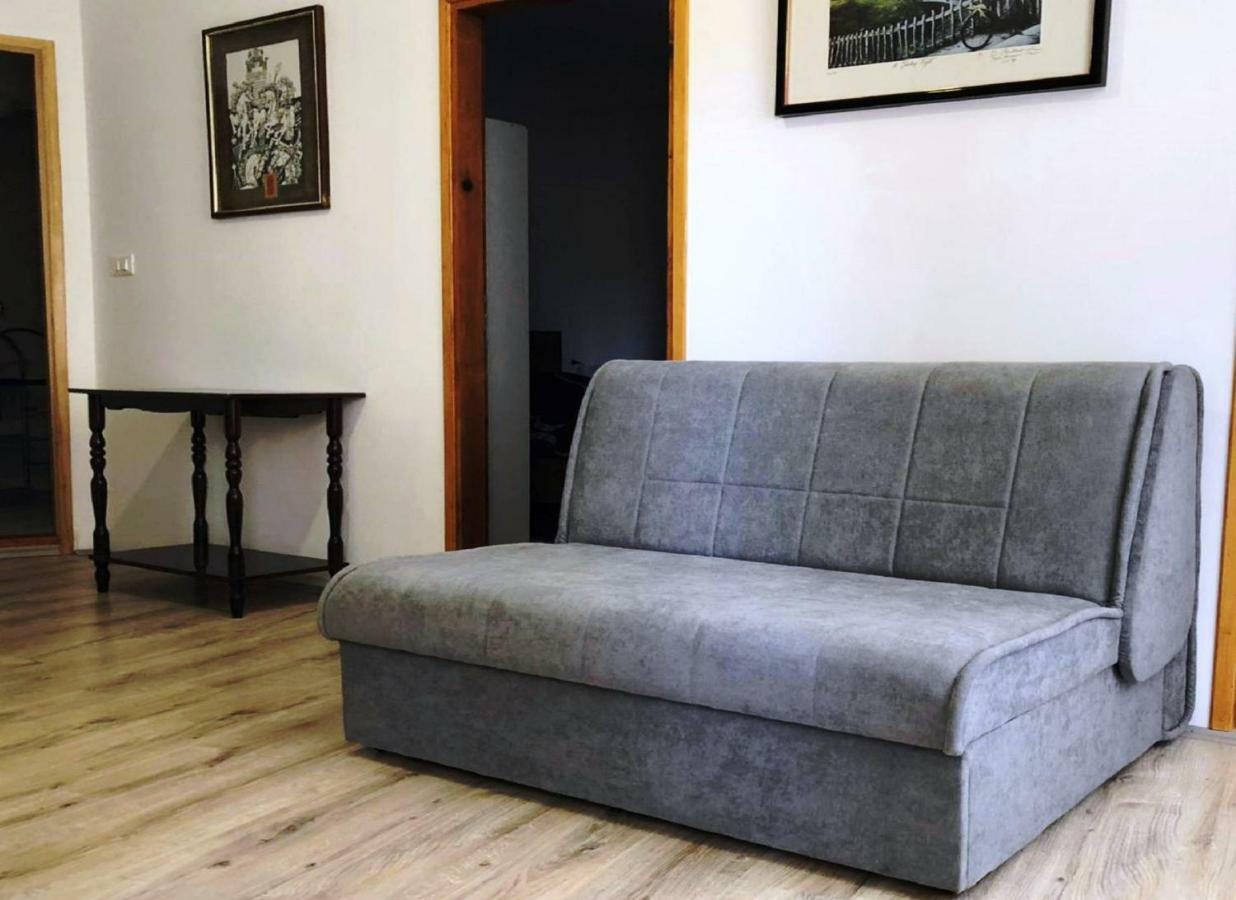 Monte B. Exclusive Apartment Ровінь Екстер'єр фото