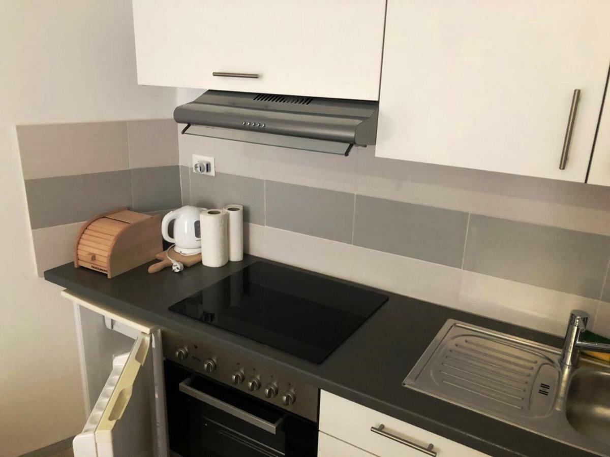 Monte B. Exclusive Apartment Ровінь Екстер'єр фото